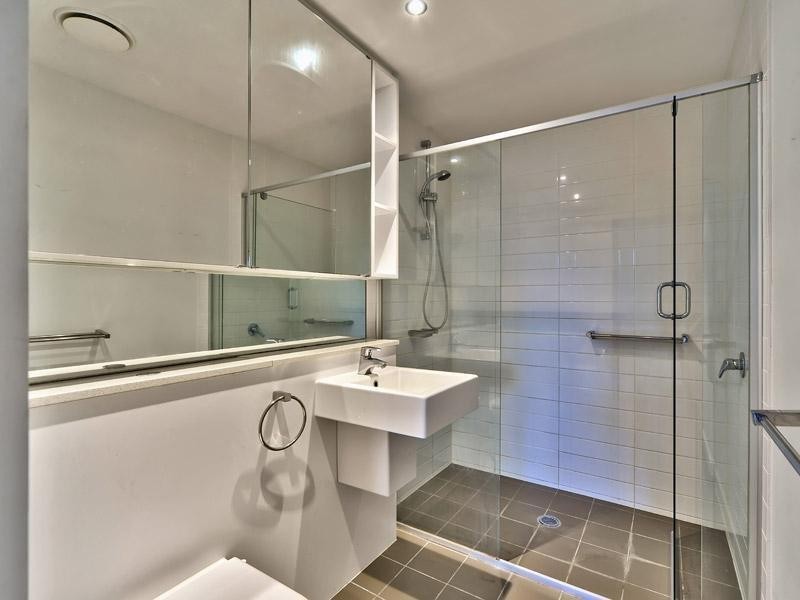 834/43 Hercules Street, Hamilton QLD 4007