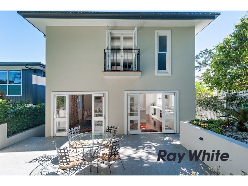 105 Crescent Road, Hamilton QLD 4007