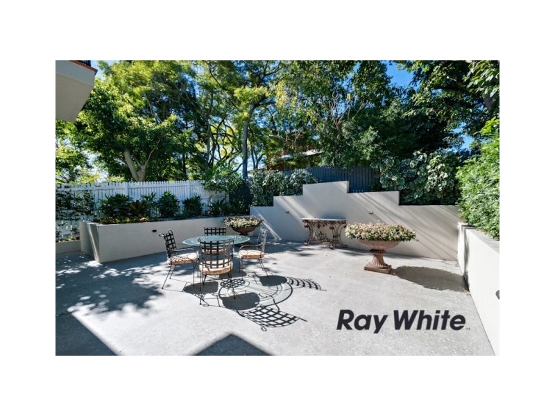 105 Crescent Road, Hamilton QLD 4007