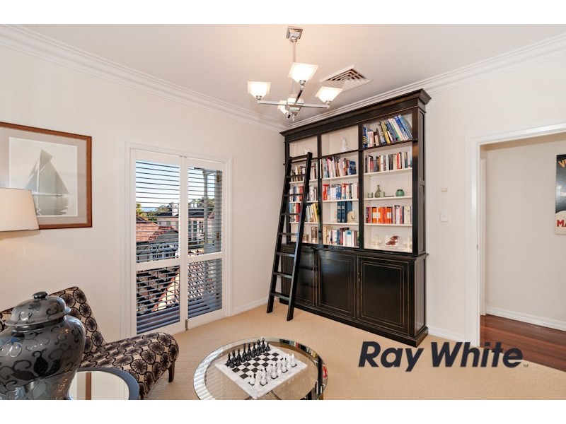 105 Crescent Road, Hamilton QLD 4007