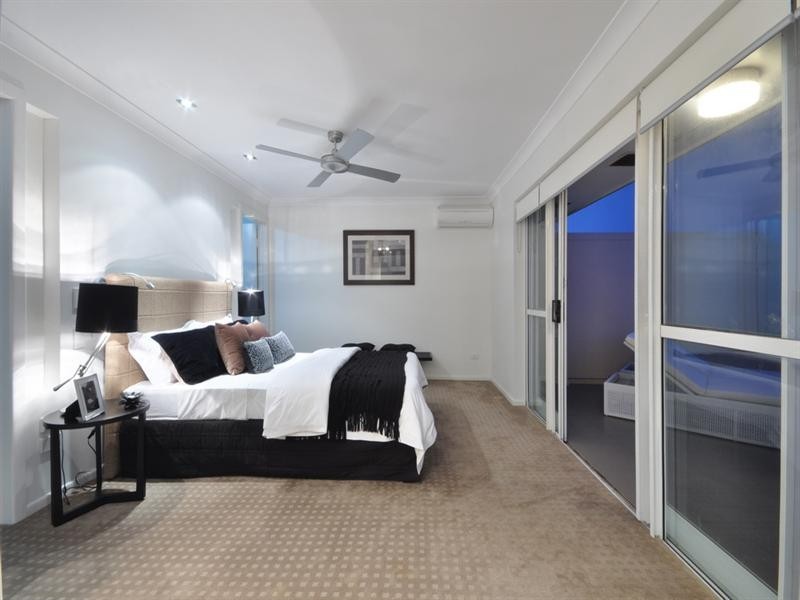 25/17 Whyenbah Street, Hamilton QLD 4007