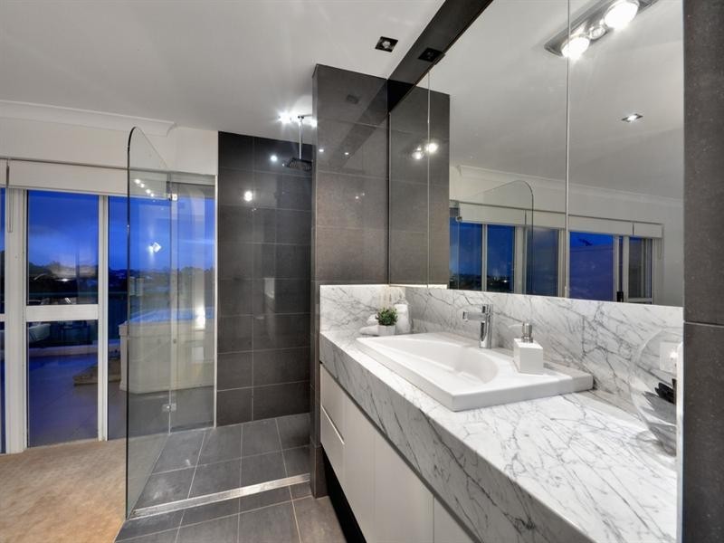 25/17 Whyenbah Street, Hamilton QLD 4007