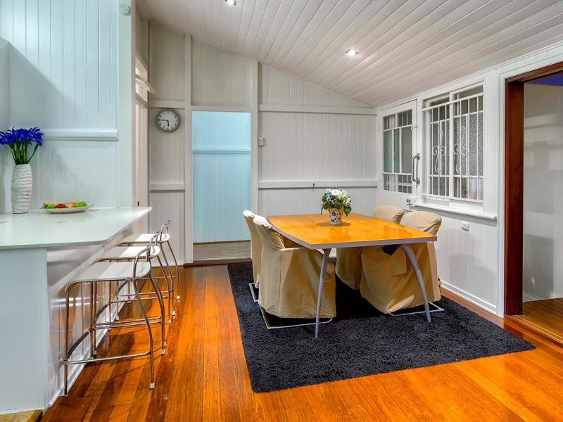 6 Thomas Street, Grange QLD 4051