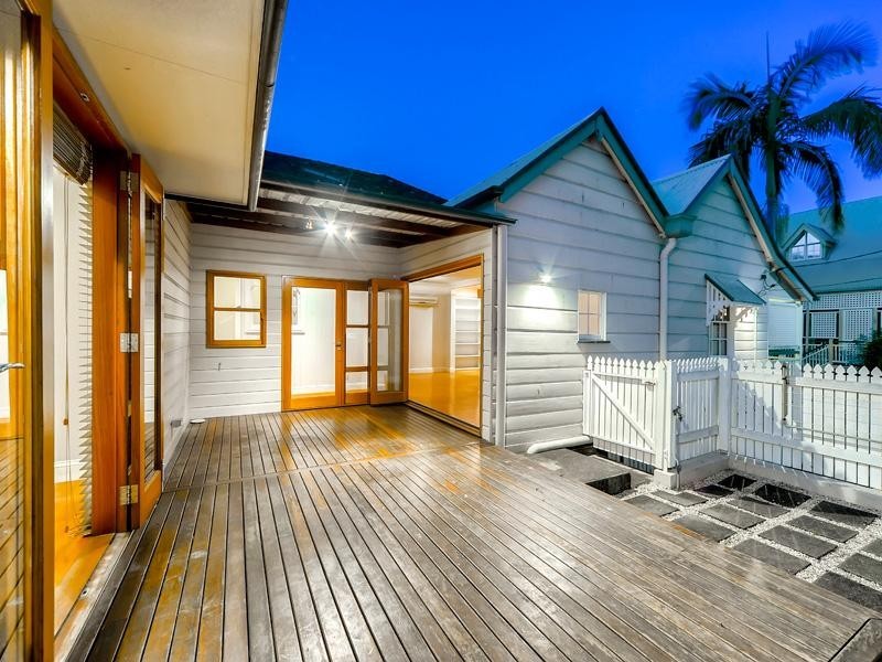112 Bradley Street, Spring Hill QLD 4000