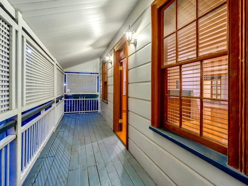 112 Bradley Street, Spring Hill QLD 4000