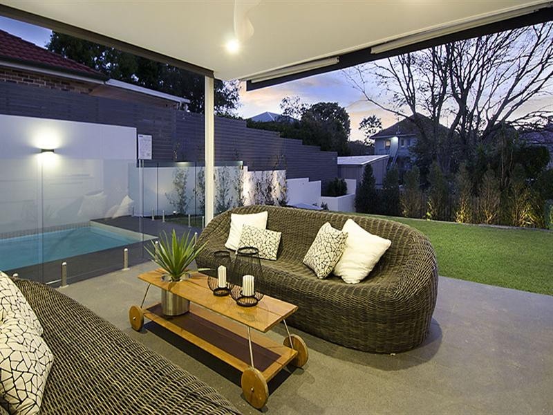 16 Doncaster Street, Hendra QLD 4011