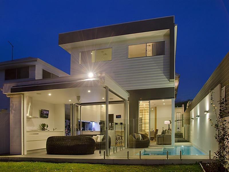 16 Doncaster Street, Hendra QLD 4011