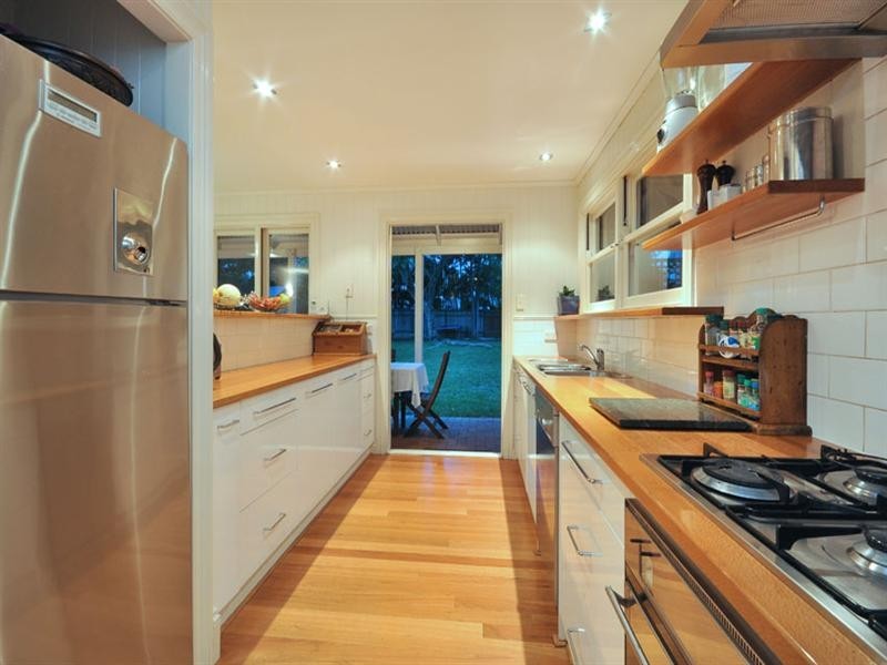 8 McGregor Street, Clayfield QLD 4011