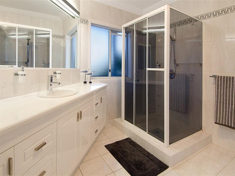 231 Main Road, Wellington Point QLD 4160