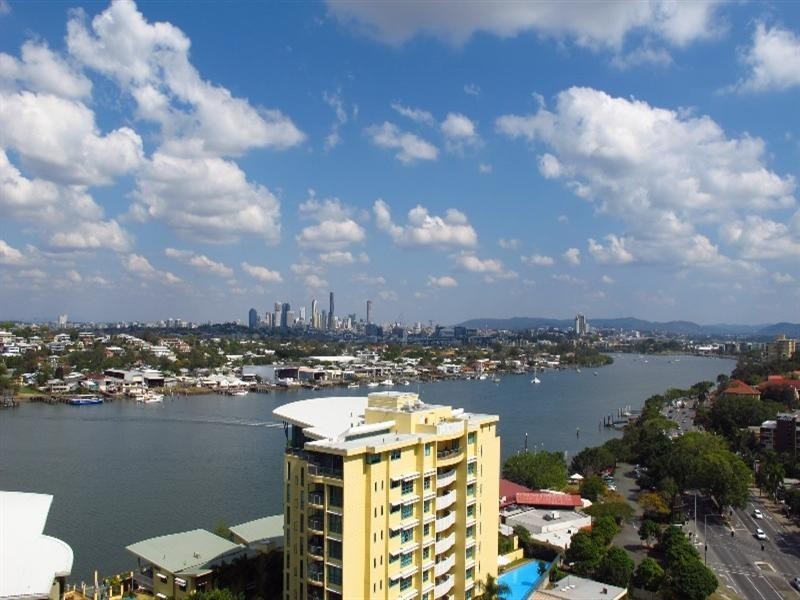 31411/2 Harbour Road, Hamilton QLD 4007