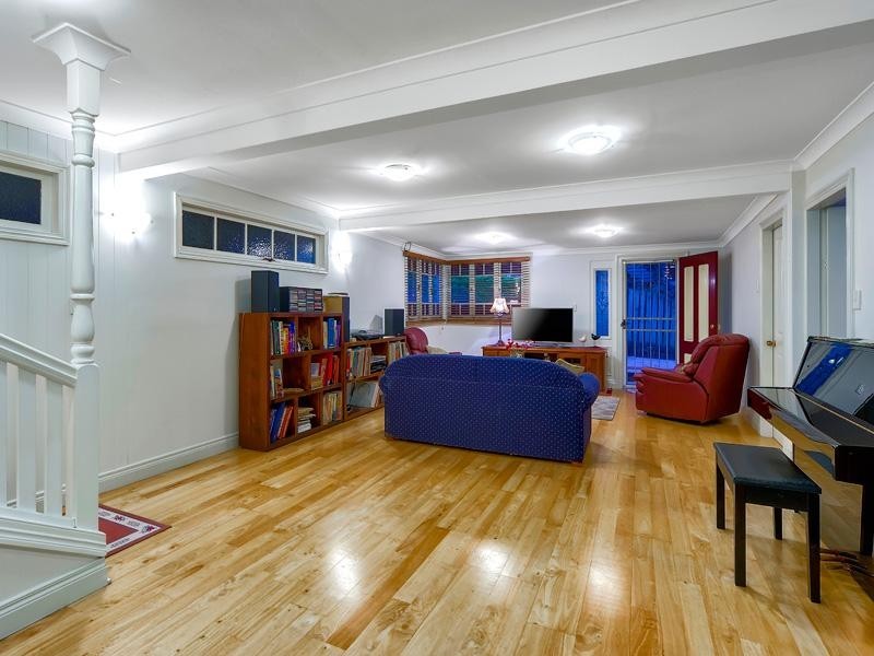 15 Aberdeen Terrace, Gordon Park QLD 4031