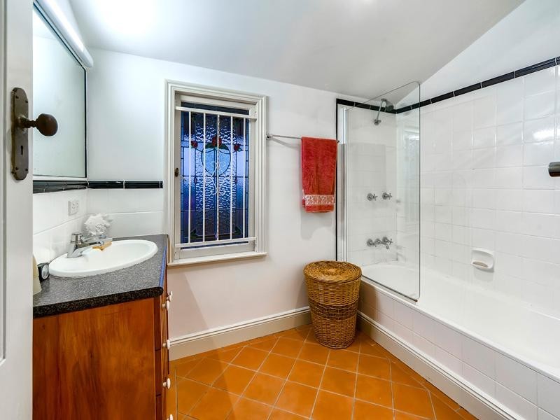 15 Aberdeen Terrace, Gordon Park QLD 4031