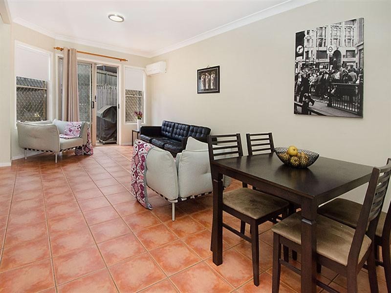 3/2 Grenfell Street, Mount Gravatt East QLD 4122