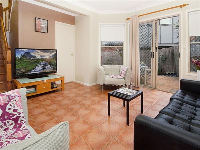 3/2 Grenfell Street, Mount Gravatt East QLD 4122