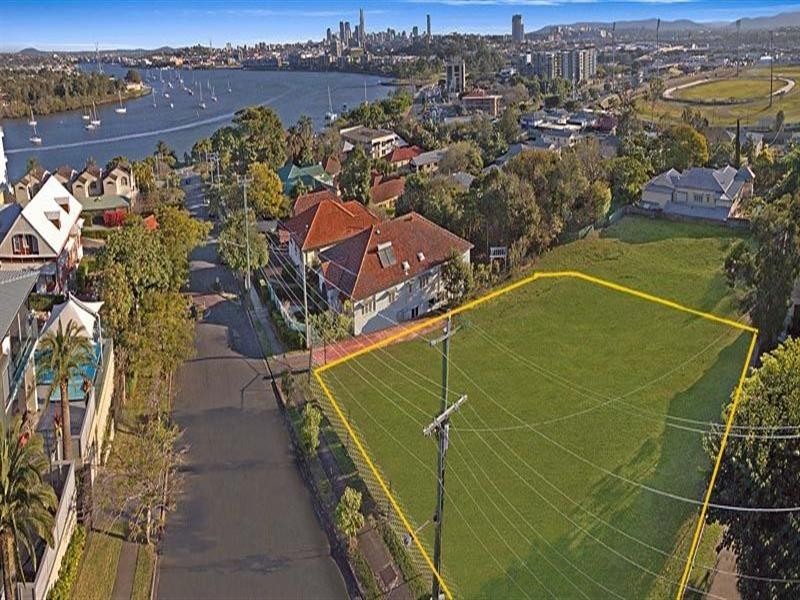 32 Toorak Road, Hamilton QLD 4007