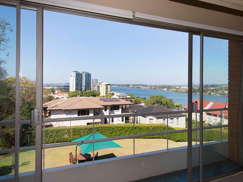 17/72 Markwell Street, Hamilton QLD 4007