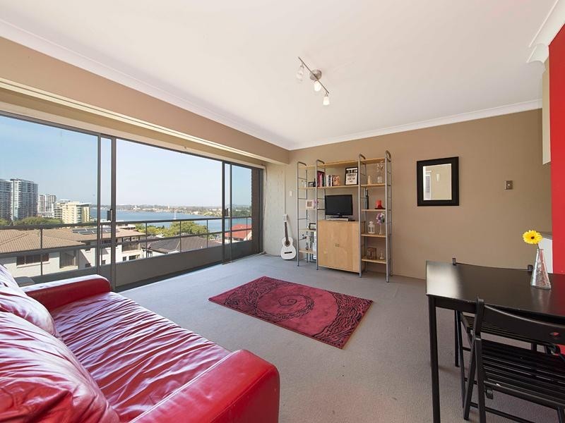 17/72 Markwell Street, Hamilton QLD 4007