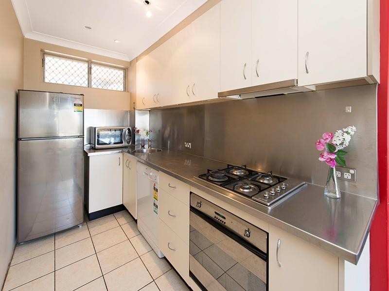 17/72 Markwell Street, Hamilton QLD 4007