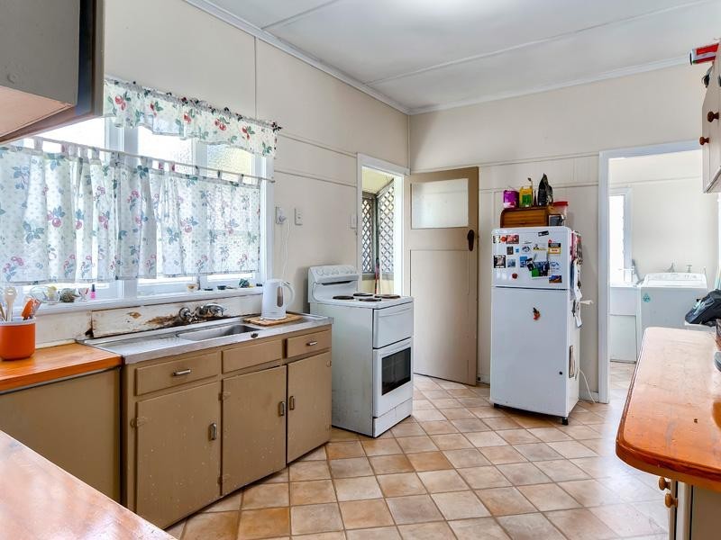 10 Balal Street, Stafford QLD 4053