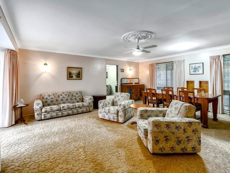 8 Niven Street, Stafford Heights QLD 4053