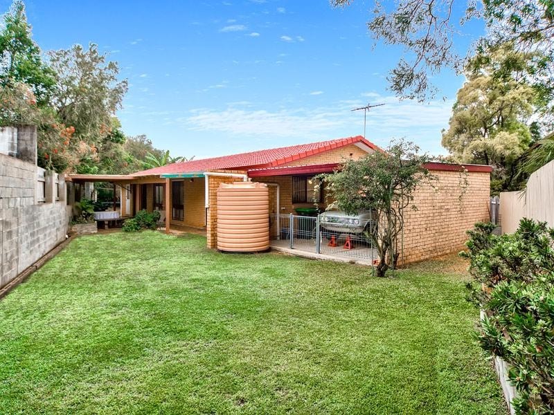 8 Niven Street, Stafford Heights QLD 4053