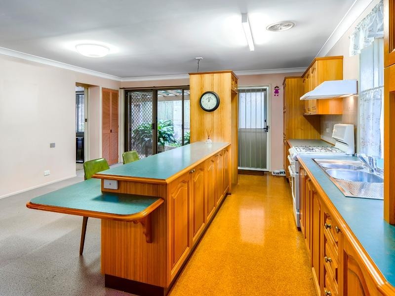 8 Niven Street, Stafford Heights QLD 4053