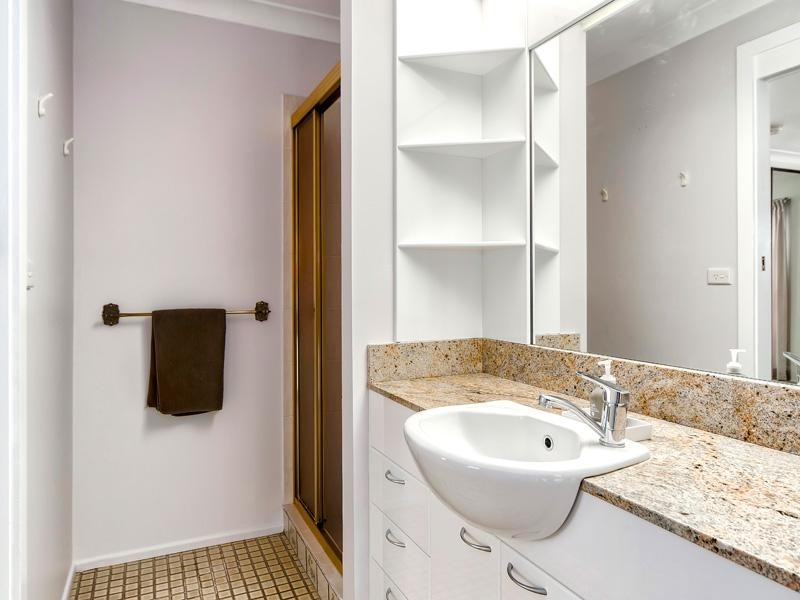 8 Niven Street, Stafford Heights QLD 4053