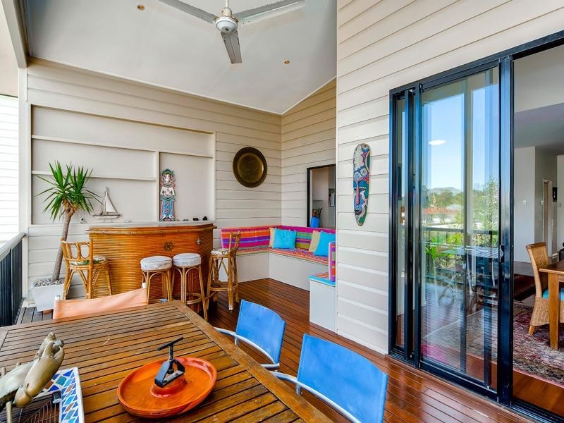 15 Pine Street, Hamilton QLD 4007