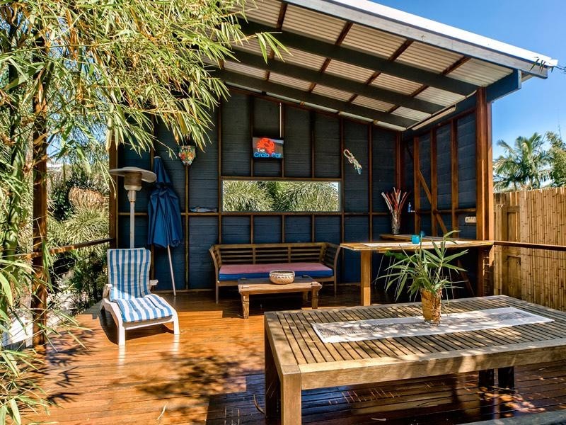 15 Pine Street, Hamilton QLD 4007