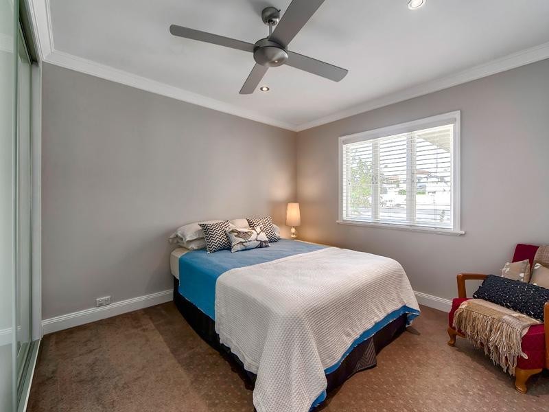 11 Bank Street, Windsor QLD 4030