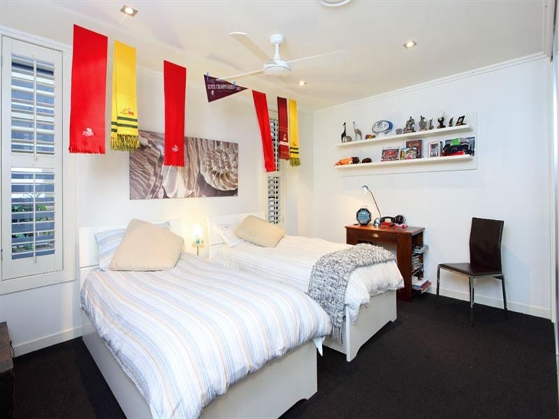 125 Crosby Road, Hamilton QLD 4007