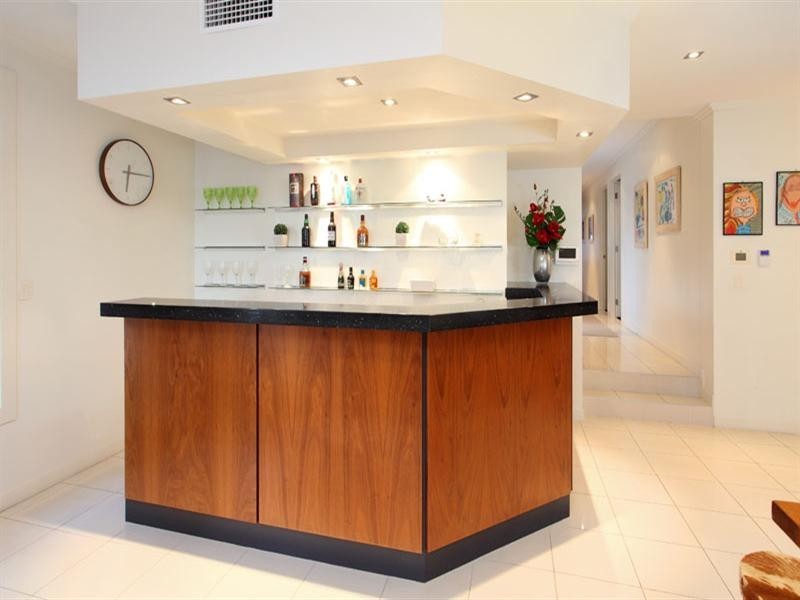 125 Crosby Road, Hamilton QLD 4007