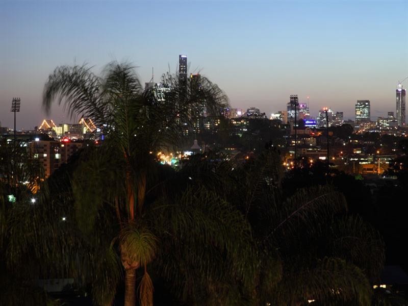 125 Crosby Road, Hamilton QLD 4007