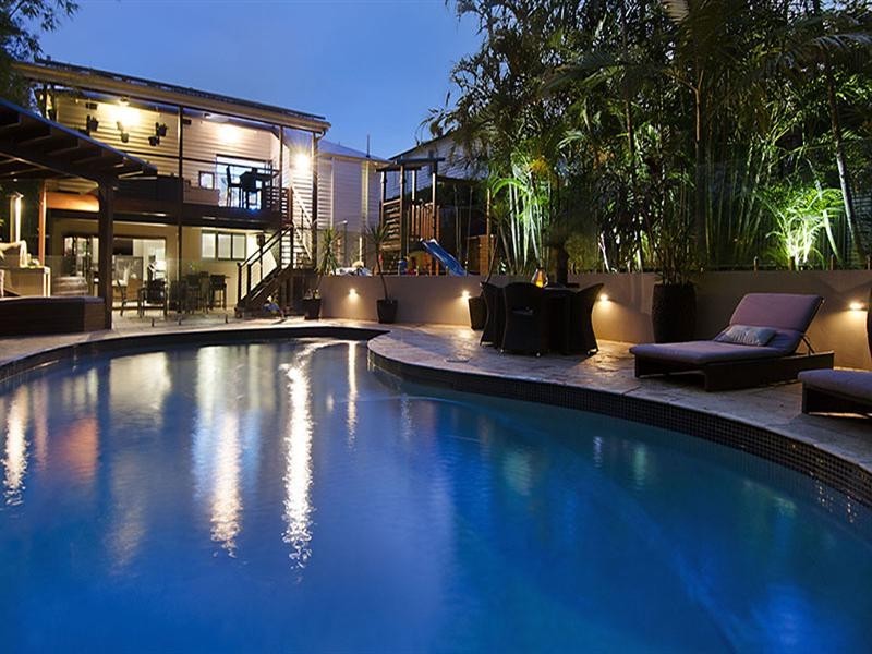 16 London Road, Clayfield QLD 4011