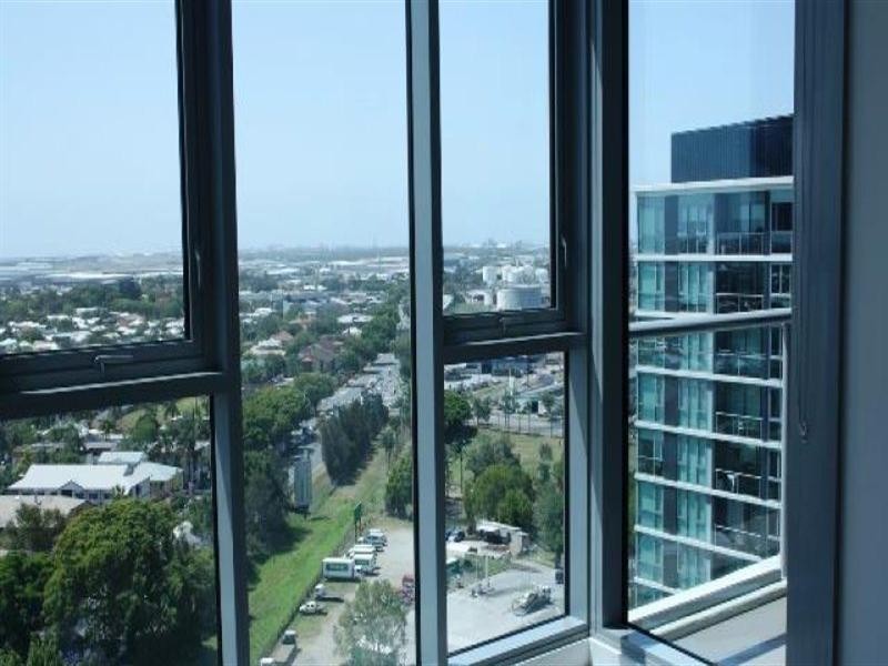 11809/8 Harbour Road, Hamilton QLD 4007