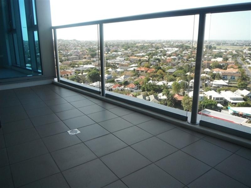 11809/8 Harbour Road, Hamilton QLD 4007