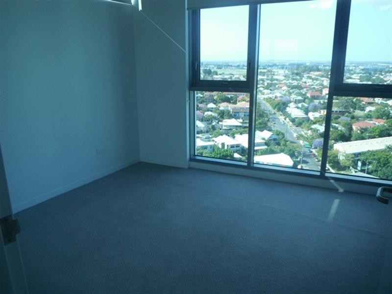 11809/8 Harbour Road, Hamilton QLD 4007