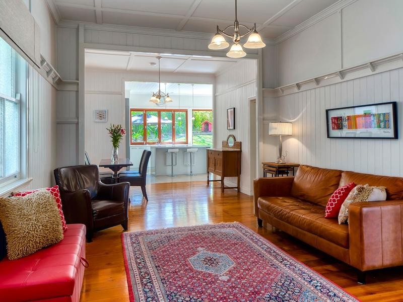 18 Frodsham Street, Albion QLD 4010