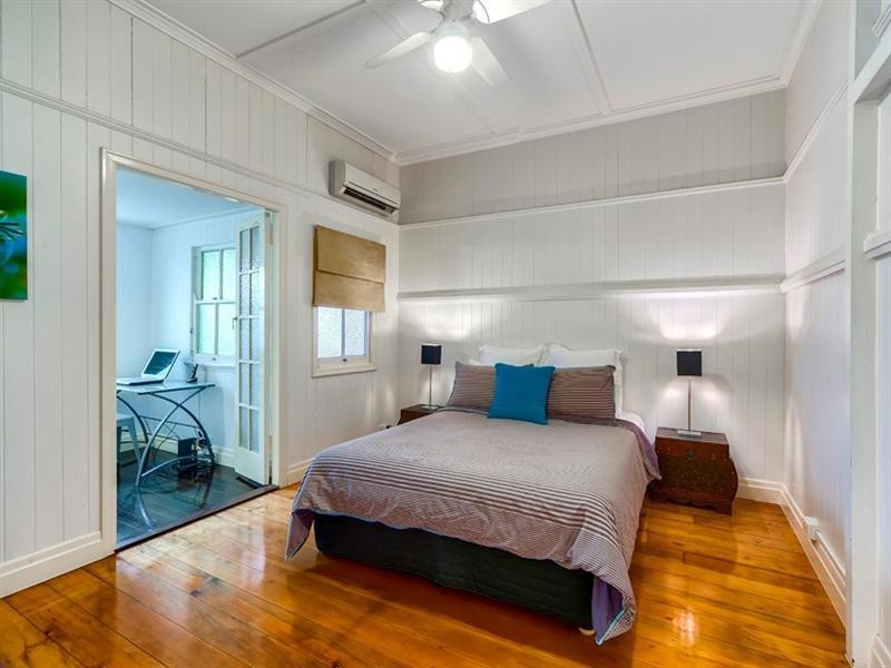 18 Frodsham Street, Albion QLD 4010