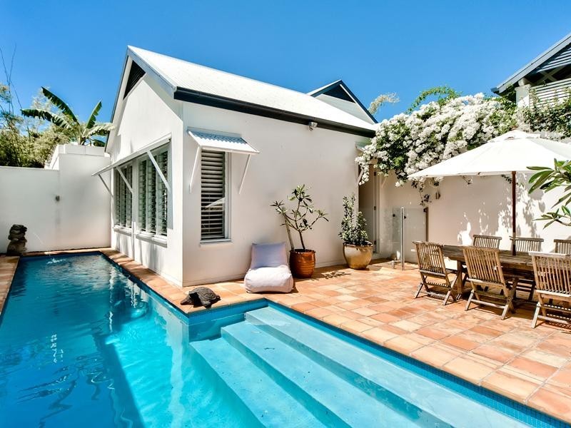 81 Pring Street, Hendra QLD 4011