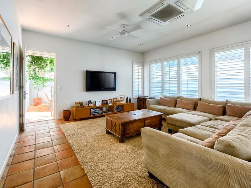 81 Pring Street, Hendra QLD 4011