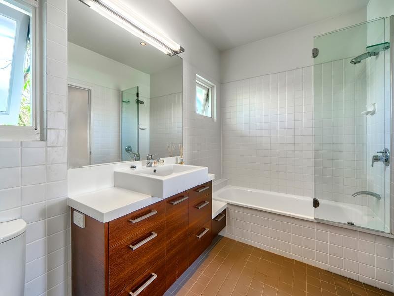 81 Pring Street, Hendra QLD 4011