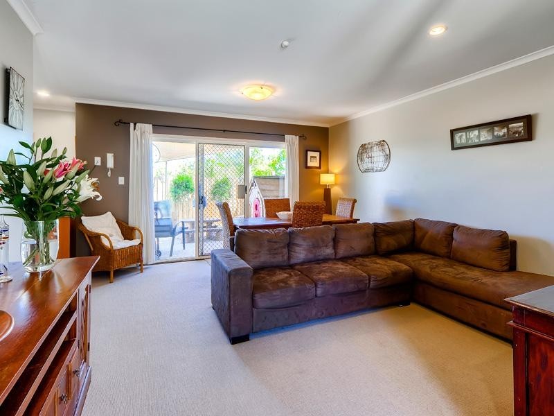 2/139 Pring Street, Hendra QLD 4011