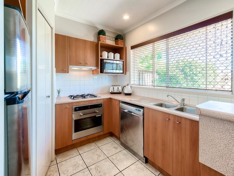 2/139 Pring Street, Hendra QLD 4011