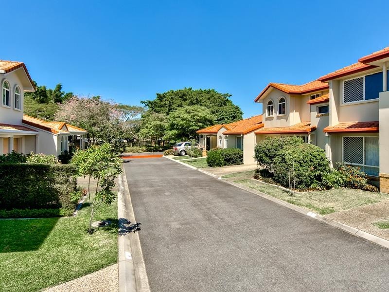 2/139 Pring Street, Hendra QLD 4011