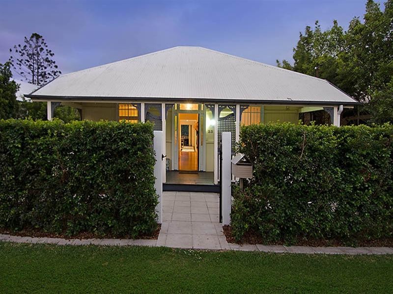 23 Howie Street, Clayfield QLD 4011