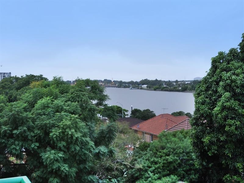 25/17 Whyenbah Street, Hamilton QLD 4007