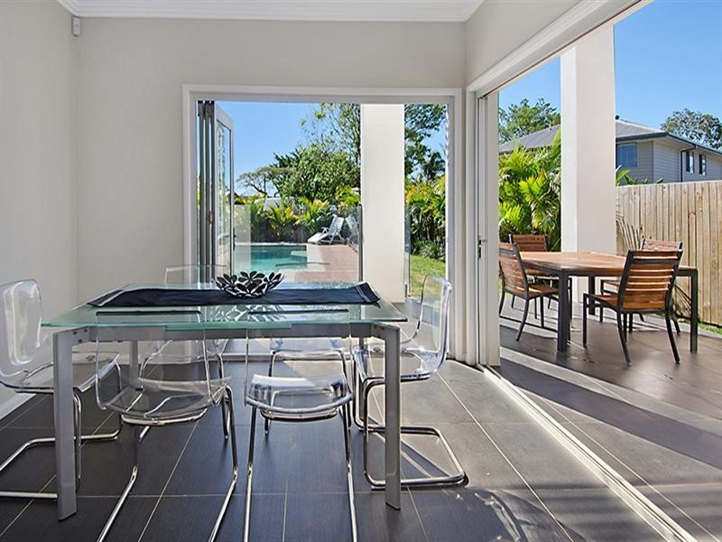 22 Pleystowe Crescent, Hendra QLD 4011