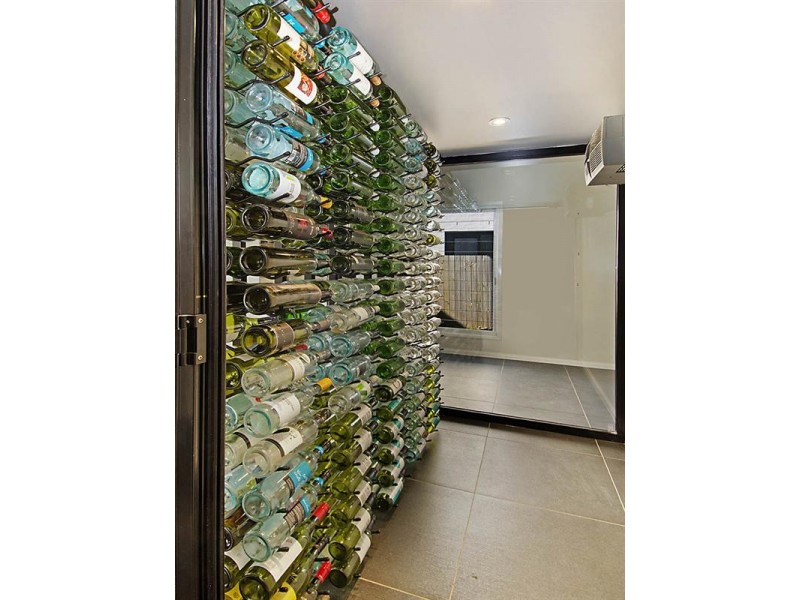 22 Pleystowe Crescent, Hendra QLD 4011