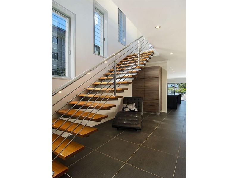 22 Pleystowe Crescent, Hendra QLD 4011